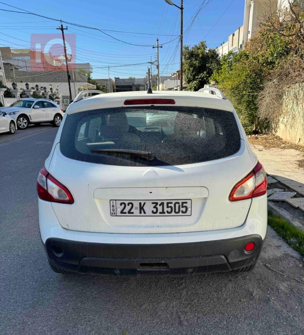 نیسان قەشقای
